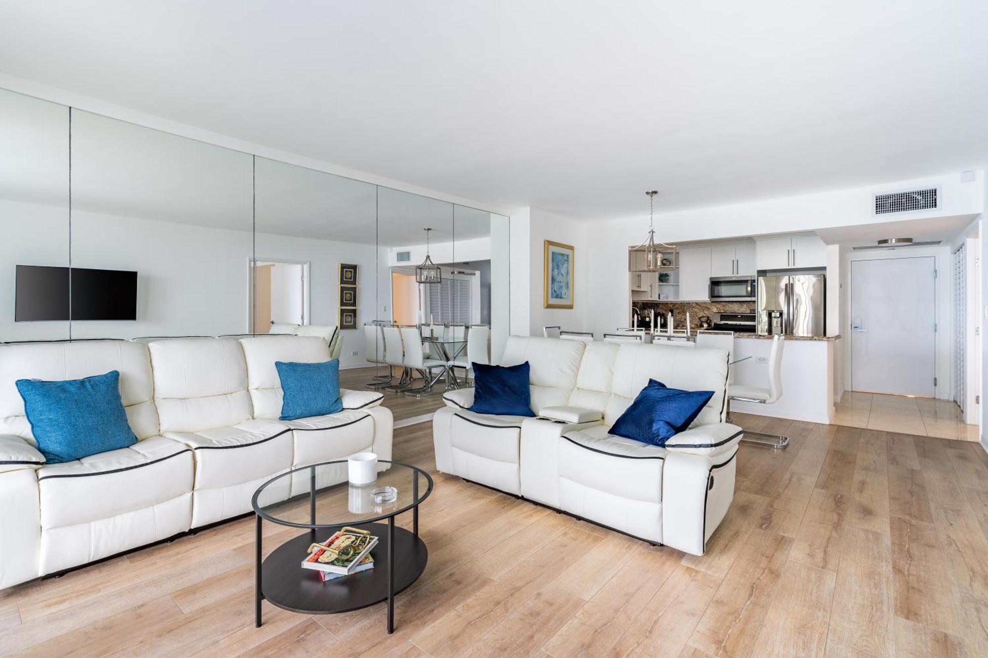 1 Bedroom Private At Roney Palace -804